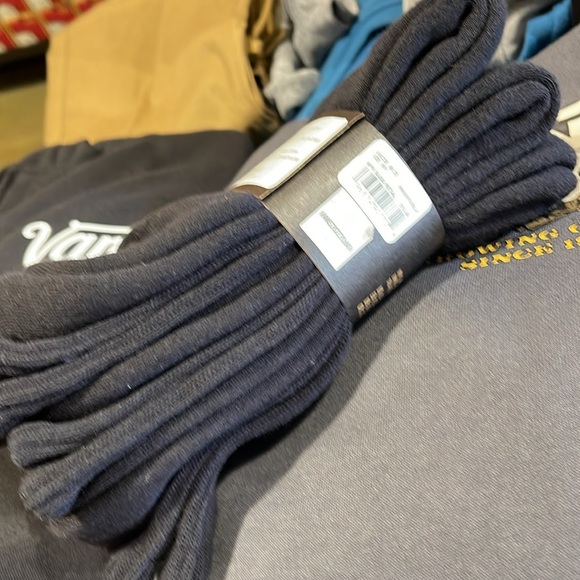 Vans Socks 3 pairs set CREW VANS.
"OFF THE WALL" Black/White
NWT - Picture 8 of 16